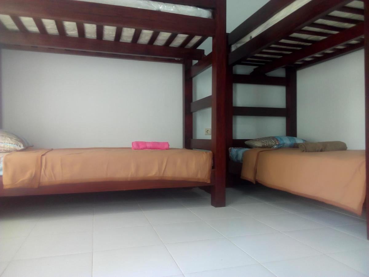 Ariata Arya Hostel Kuta  Exteriör bild